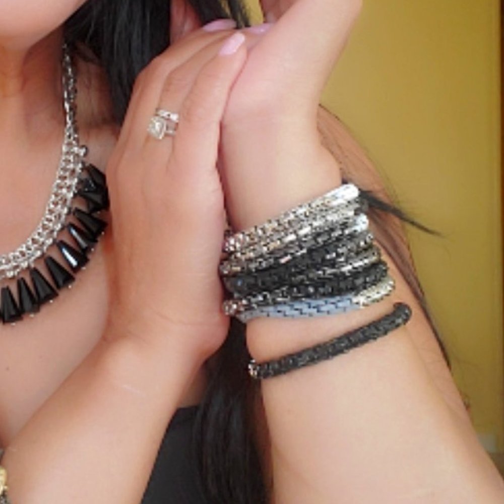 Ombre Jet Tube Bracelets